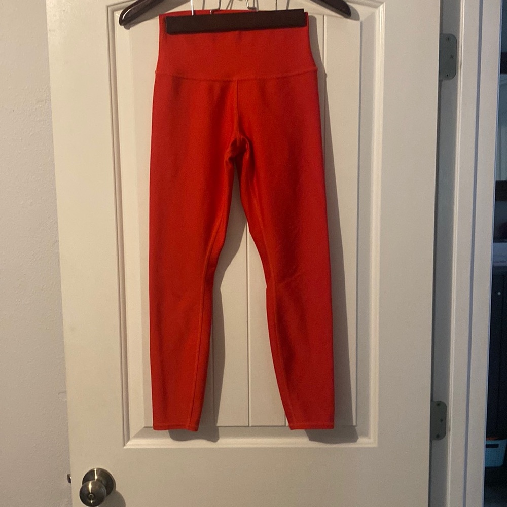 Alo Red Hot Summer leggings